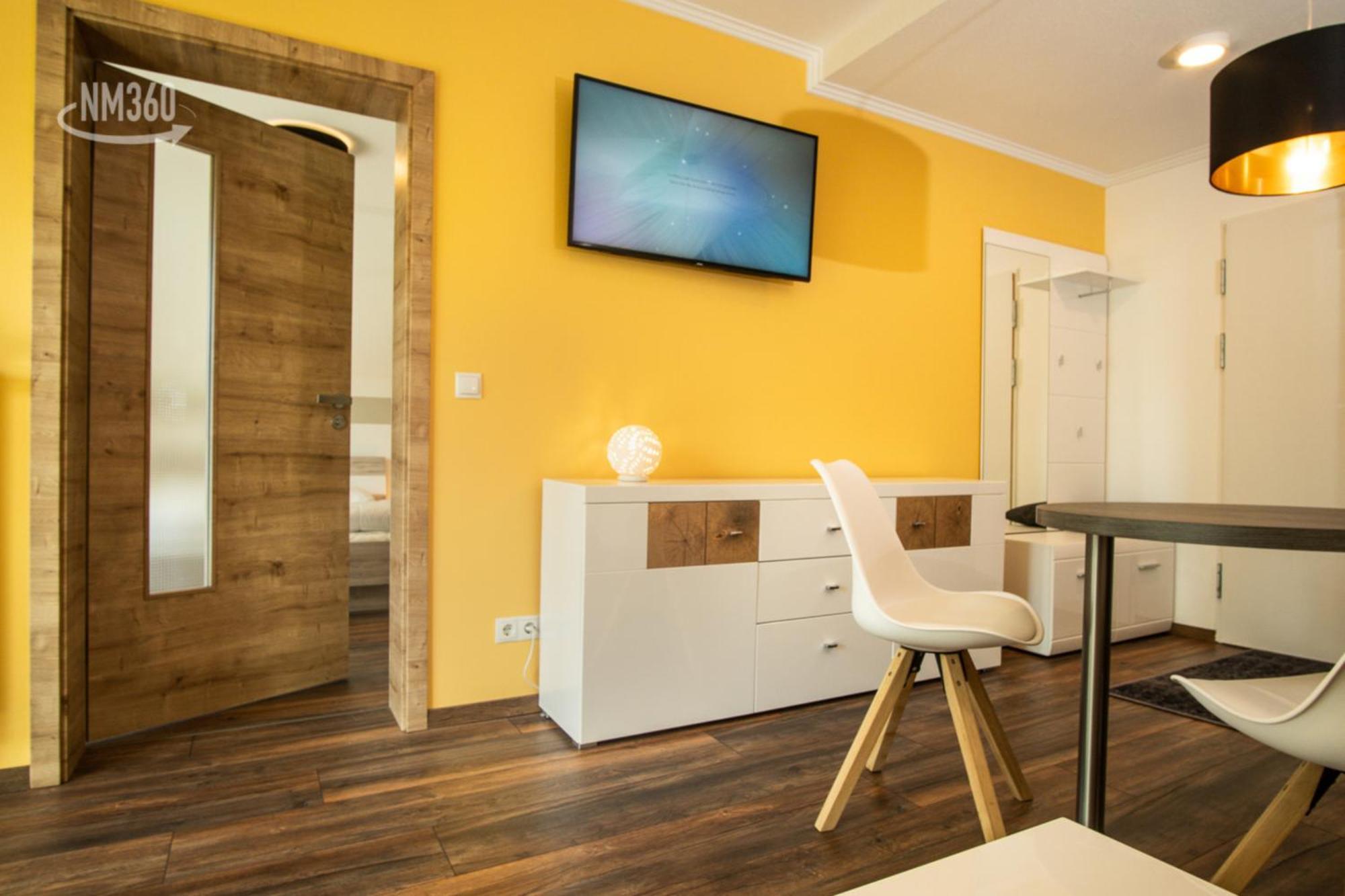 לובה Traumhaftes Appartement Mit Balkon - Odins Blick Wohnung 6 - Mit Privatstrand, Sauna מראה חיצוני תמונה